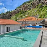Valley House, A Home In Madeira